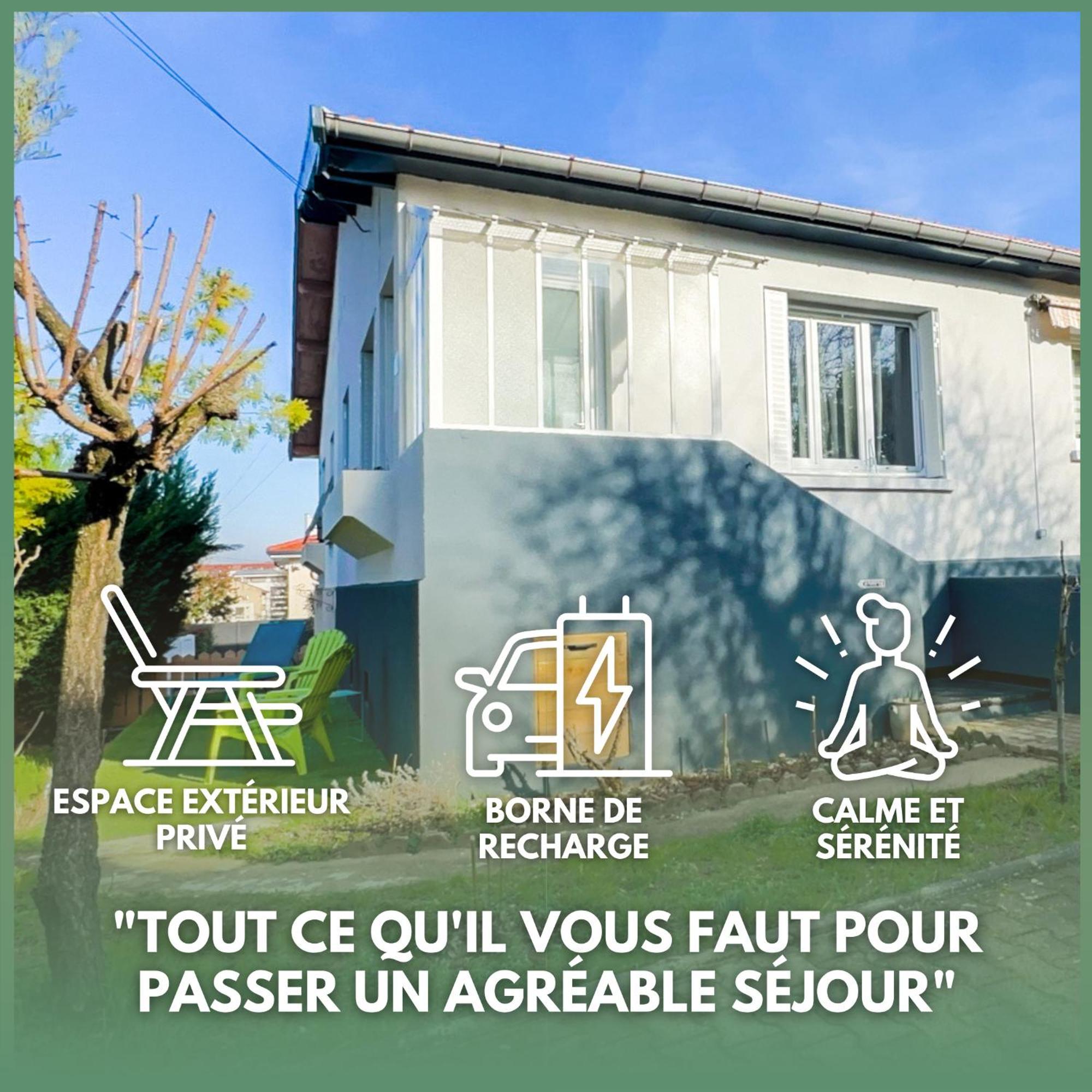 Serenity Suite Vénissieux 객실 사진